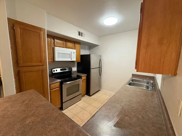 7255 W Sunset Rd, Las Vegas, NV