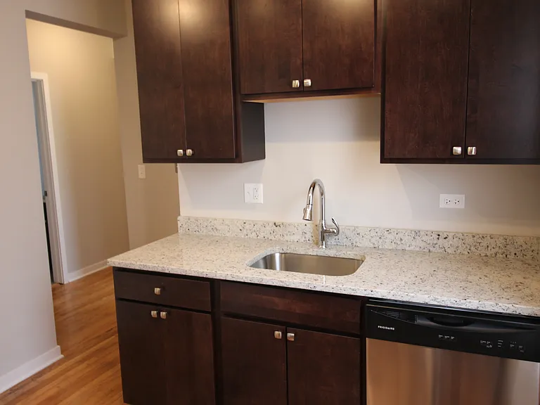 4819-21 N Christiana Ave — Photo 12