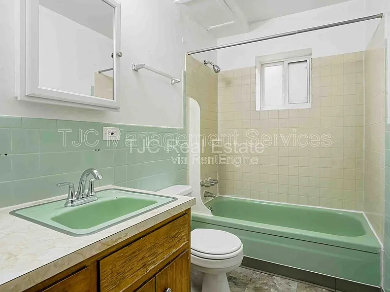 42 N Pearl St #201 — Photo 14