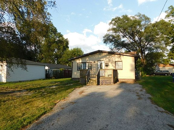 4th image of 15047 Perry Ave