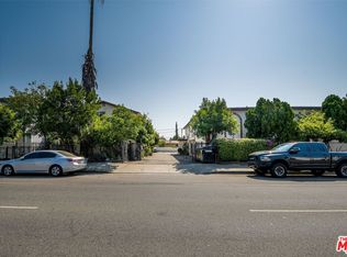 6916 Laurel Canyon Blvd, North Hollywood, CA 91605