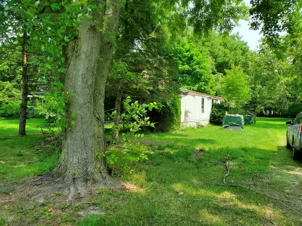 69251 S Saint Joseph St, White Pigeon, MI 49099