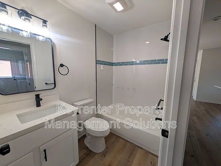 55 Breezewood Dr — Photo 20