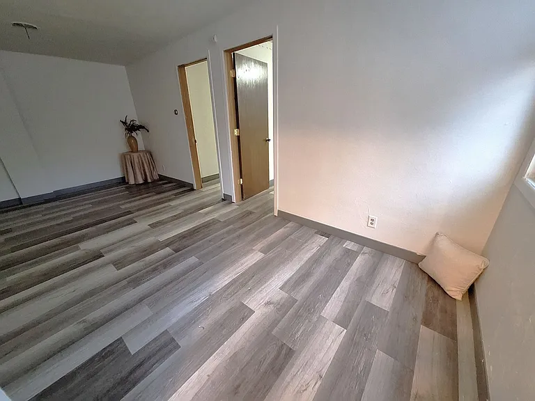 701 George St — Photo 2