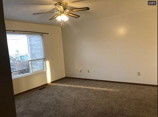 118 Sharon Dr #5, Morris, IL 60450