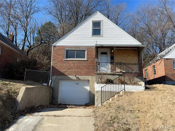 8447 Concord Pl, Saint Louis, MO 63147
