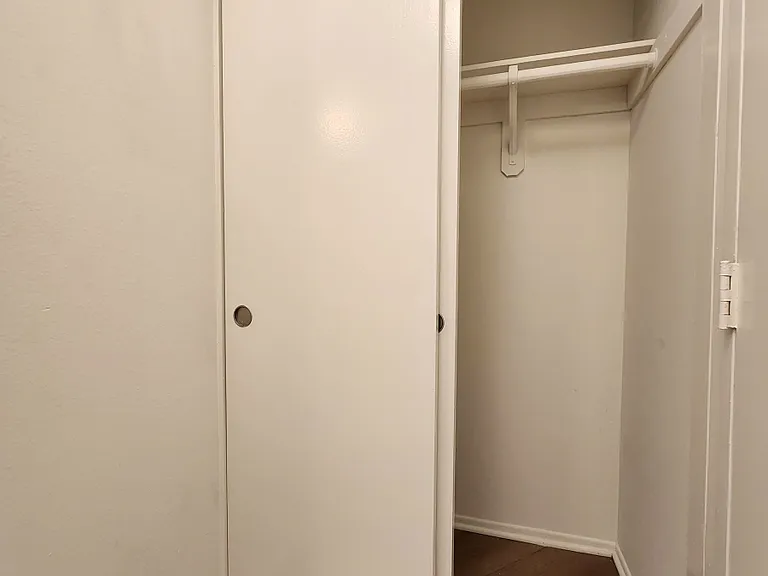 2120 S Bentley Ave #203 — Photo 9