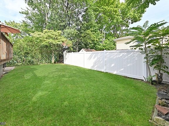 2nd image of 700 Evans St