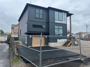 15 Draper St, Pawtucket, RI 02861