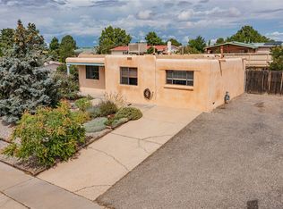 867 Camino Consuelo, Santa Fe, NM 87507