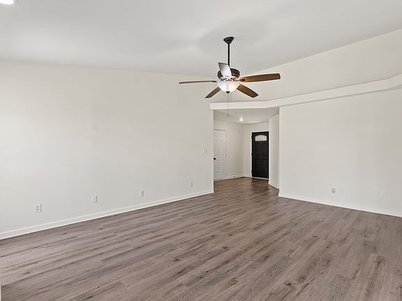 5th image of 3105 Larson Ln