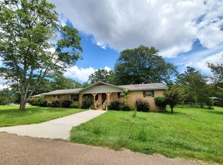 102 Marion St #394, Collins, MS 39428