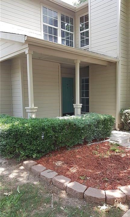 1st image of 1431 Meadowood Village Dr