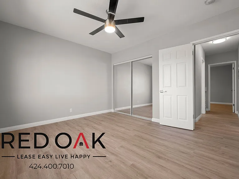 8015 S Western Ave #1 — Photo 16