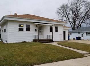 2608 Maple Grove Ave, Racine, WI 53404
