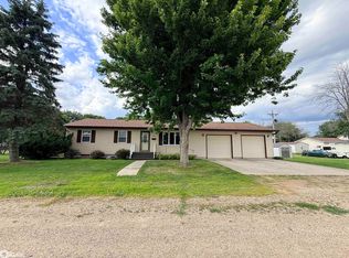 603 4th St SE, Belmond, IA 50421