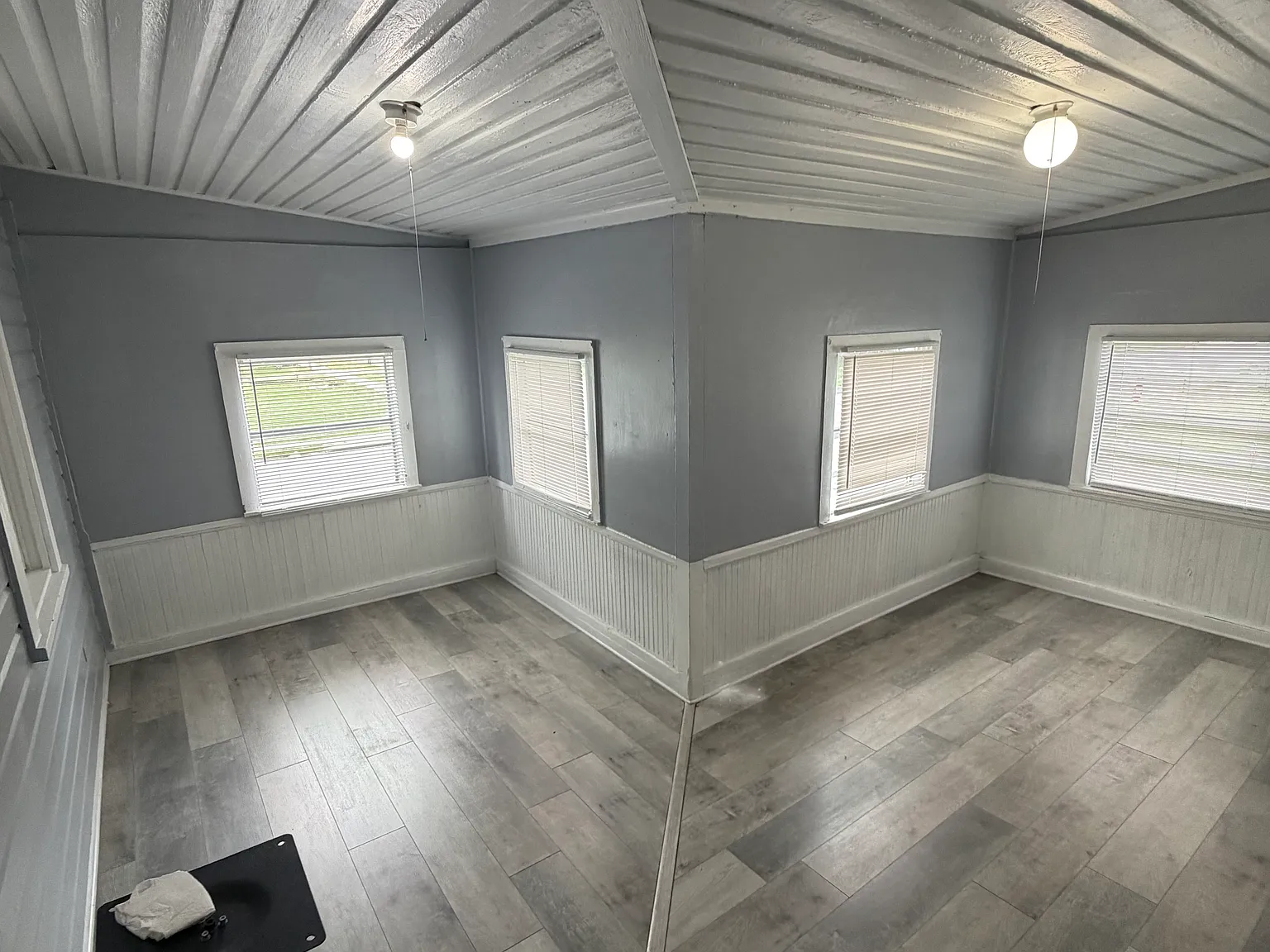 2 bed, 1000 sqft, $1,300 — Photo 4