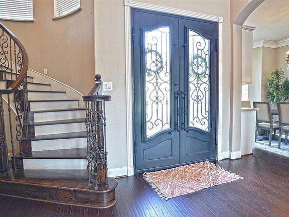2nd image of 5515 Forest Cove Dr
