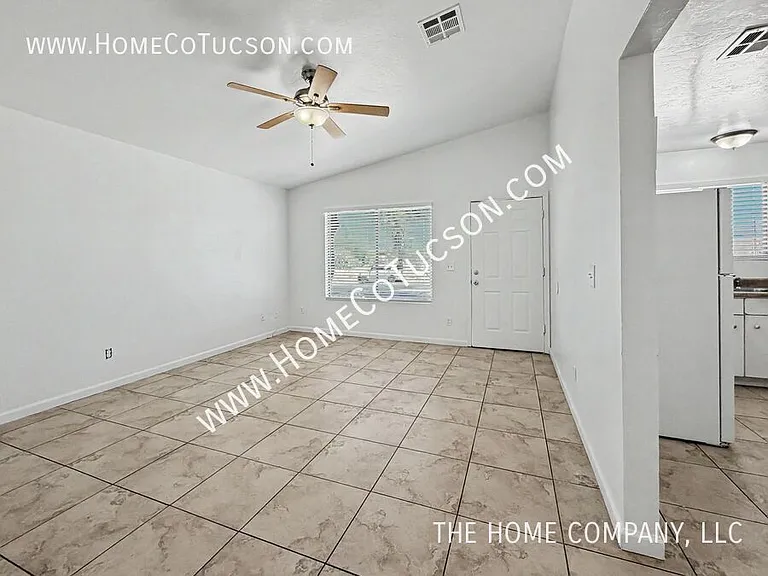 149 W Lester St — Photo 4