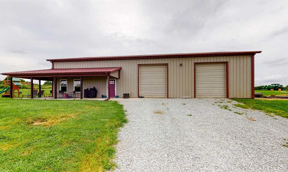 1st image of 2595 Prewitt Pike
