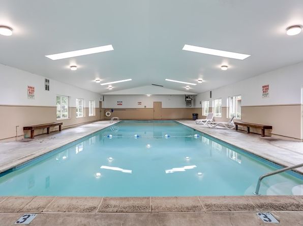 Center Plaza | 12388 SW Center St, Beaverton, OR