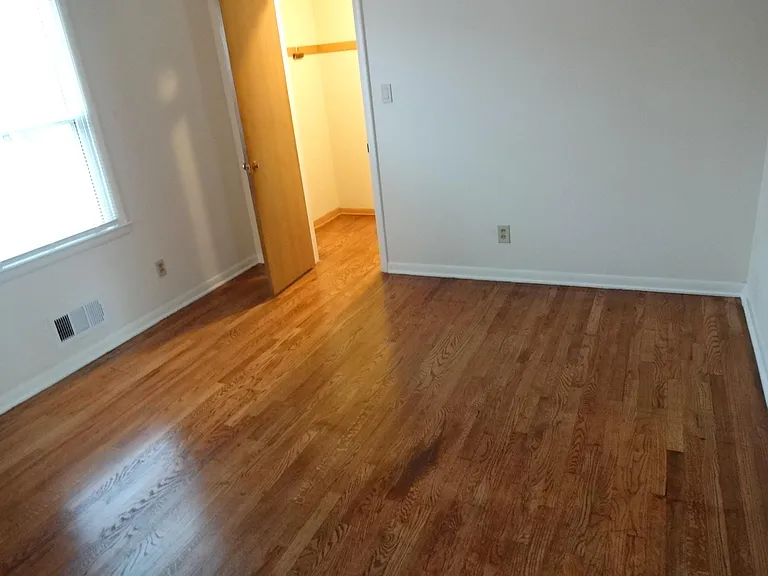 3417 1/2 Locust St #3417-1/2 — Photo 21