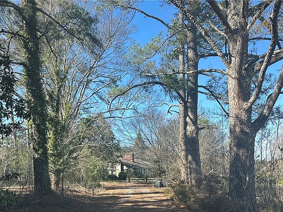 2nd image of 727 Westminster Hwy
