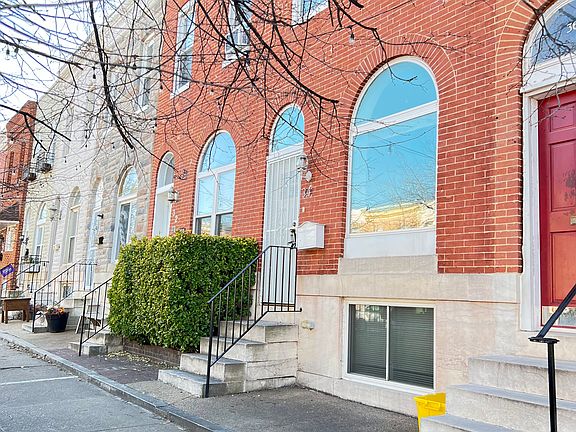3rd image of 34 N Kenwood Ave