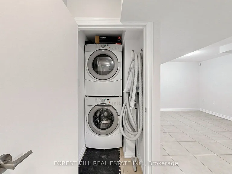 308 Hendon Ave #BASEMENT — Photo 9