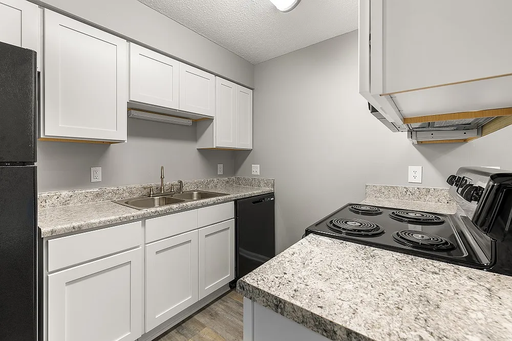 Timberwood Place Apartments — Photo 2