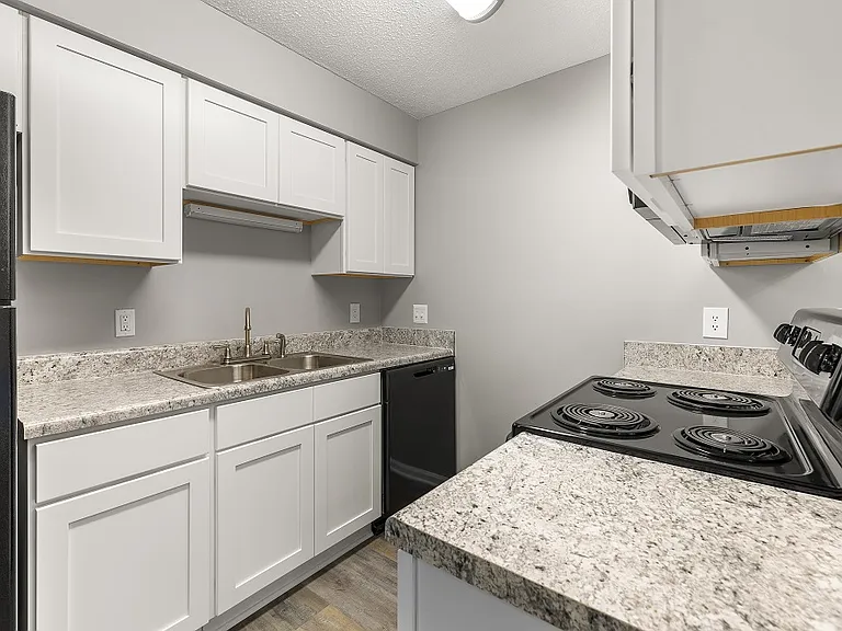 Timberwood Place Apartments — Photo 2