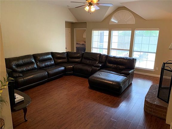 5th image of 1606 Brittany Ln