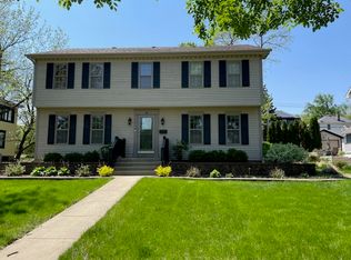 38 S Madison St, Hinsdale, IL 60521