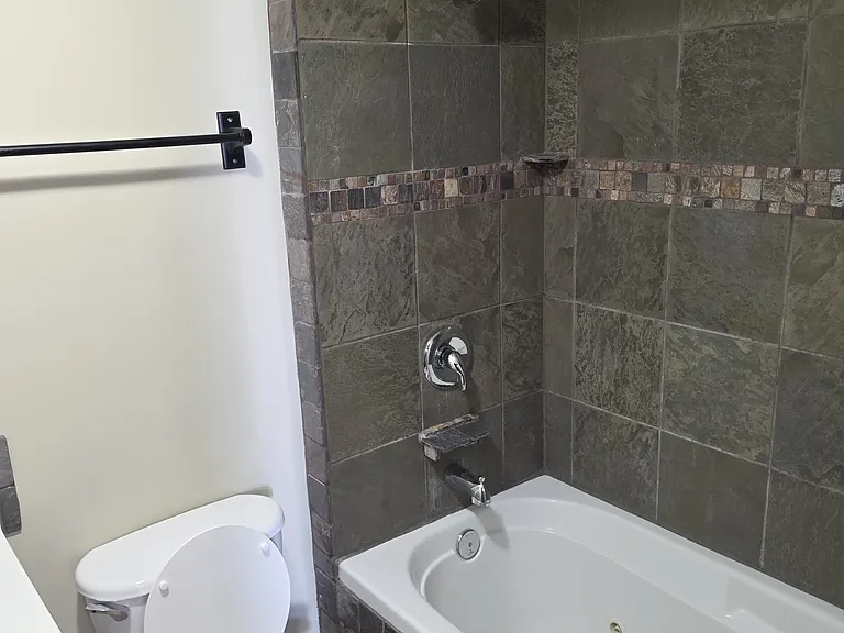 1102 S 30th Ave — Photo 21
