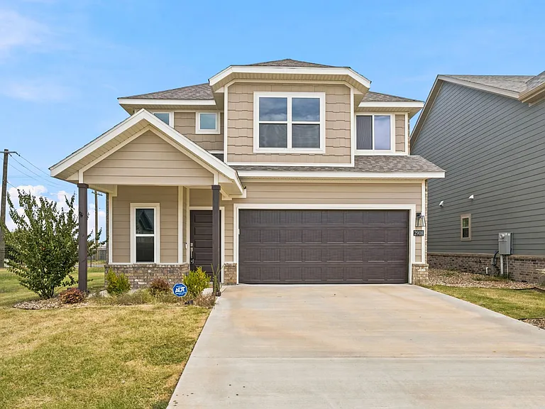 2908 SW Grandshire Ave — Photo 1