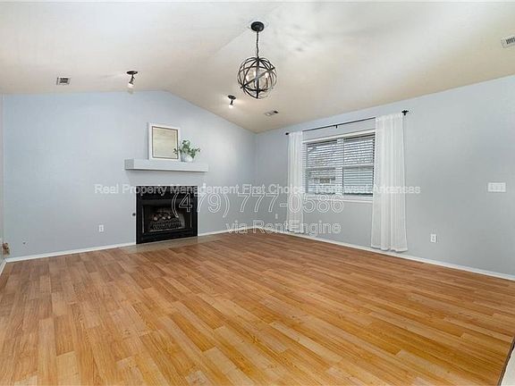 5th image of 3231 W Shale St