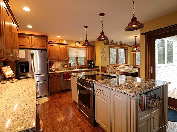 2nd image of 5130 Hickory Ct