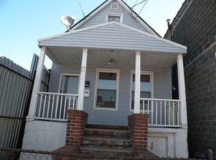 5861 56th St, Maspeth, NY 11378