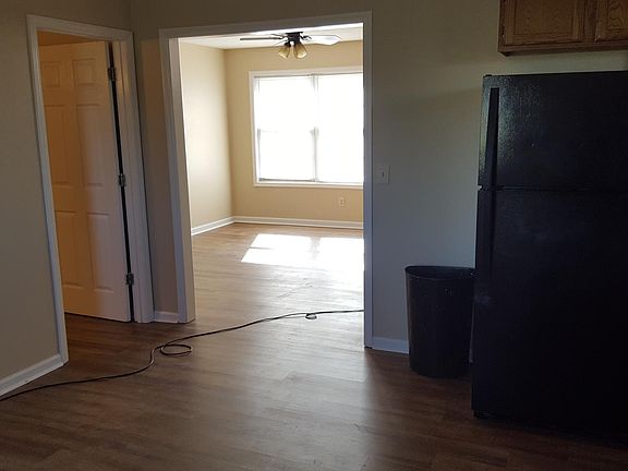 4th image of 158 S Killarney Ln #1