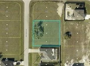 1007 NW Juanita Pl, Cape Coral, FL 33993