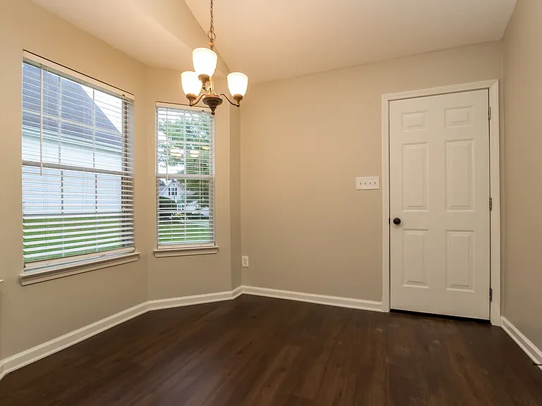 2350 Larpent Court — Photo 7