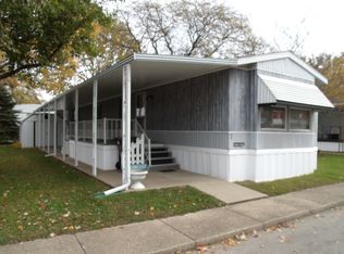 402 Willow Oak Dr, Morton, IL 61550