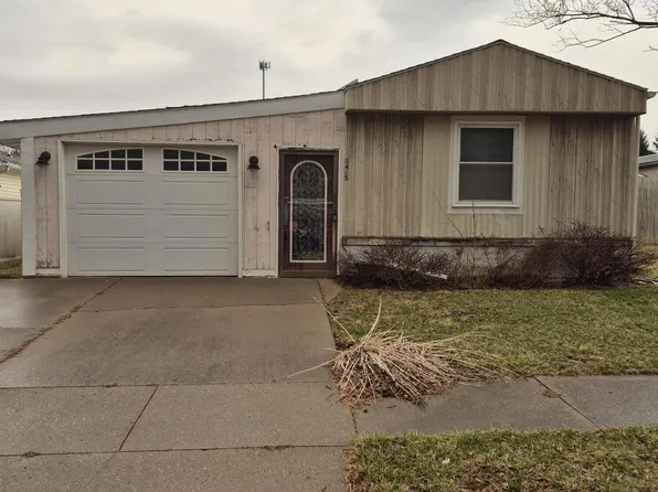 405 Peachtree St, Muscatine, IA 52761