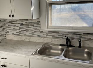 509 SW 5th St, Topeka, KS 66603