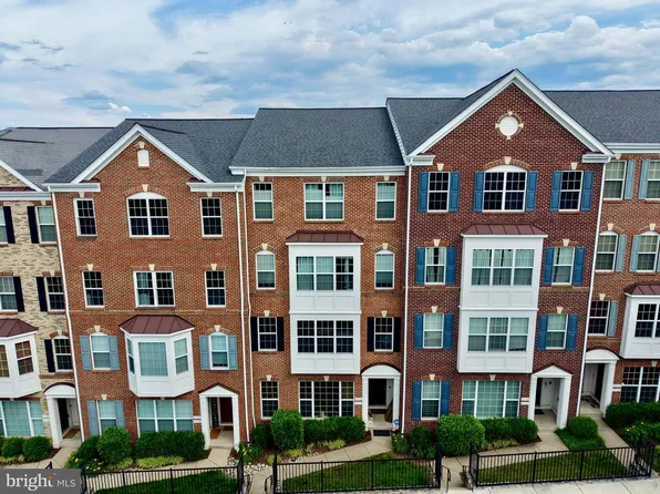 15330 Kensington Park Dr, Woodbridge, VA 22191