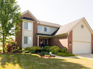 303 Sedgewood Ln, Ann Arbor, MI 48103