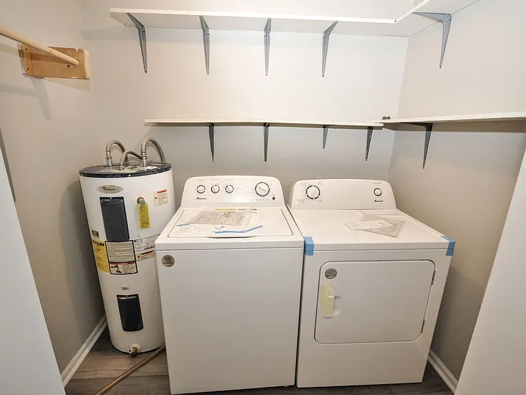 620 Oak Park Blvd #106 — Photo 34