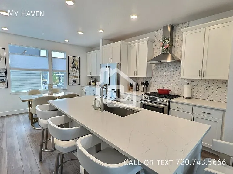2811 W 69th Ave — Photo 3