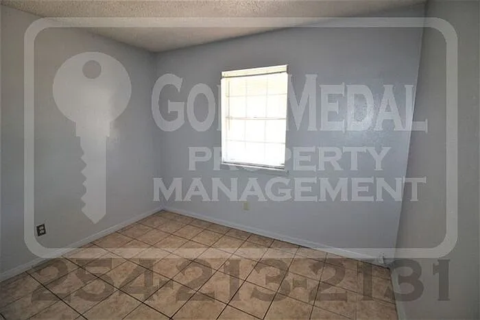 708 W Washington Ave — Photo 15