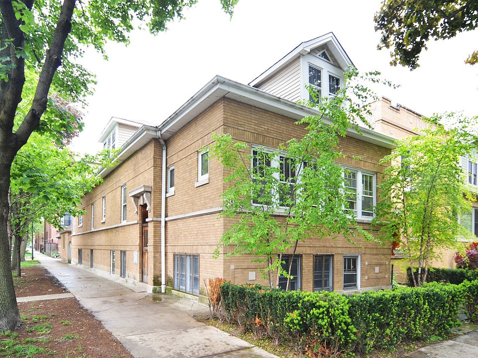 1st image of 3859 N Oakley Ave #1